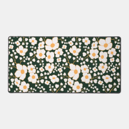 黄色の中央に白い花と緑の背景 デスクマット