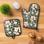 黄色の中央に白い花と緑の背景 鍋つかみ&鍋敷きセット (トップダウン)