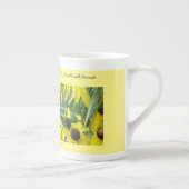 黄色の円錐下降の思考の骨の中国マグ ボーンチャイナマグカップ (右)