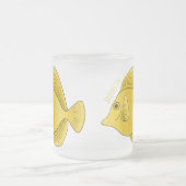 黄色の唐魚漫画イラストレーション フロストグラスマグカップ (中央)