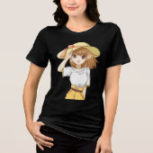 黄色の大きな帽子をかぶったかわいいアニメの女子高生 トライブレンドTシャツ (正面)