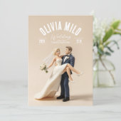 黄色の手をつなぐアートワーク 結婚式 招待状 (スタンド正面)