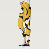 黄色の椿、スケッチーフローラヴィンテージ。 レギンス (左)