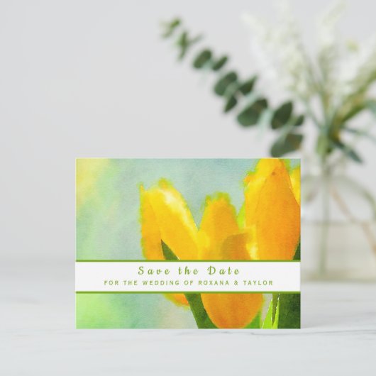 黄色の水の色チューリップ結婚式の日付を保存 ポストカード (スタンド正面)