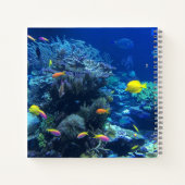 黄色の熱帯魚の水中写真 ノートブック (裏面)