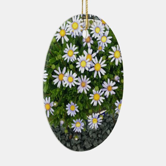 黄色の白いマルガリータの花と灰色の小石 セラミックオーナメント (右)