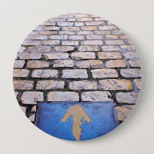 黄色の矢印 缶バッジ (正面)