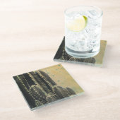 黄色の背景に緑のサボテン ガラスコースター (アングル)