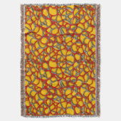 黄色の背景に赤と灰色のネット。 スローブランケット (正面縦)