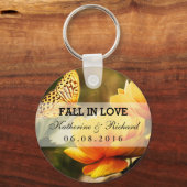 黄色の花と蝶の結婚式の引き出物キーチェーン キーホルダー (正面)