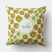 黄色の花のパターン、緑の宝石と真珠 クッション (正面)