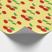 黄色の非常に正気でないさくらんぼ ラッピングペーパー (角)