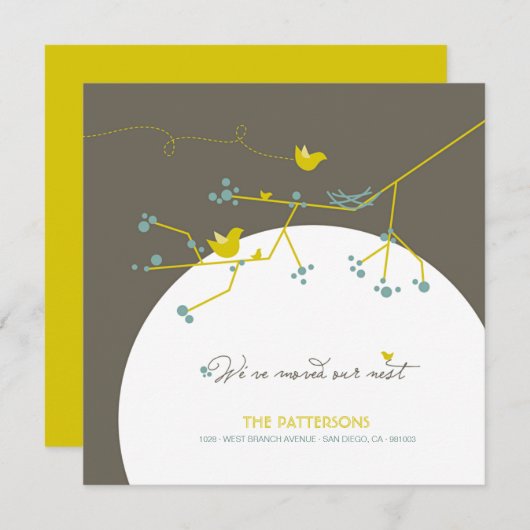 黄色の鳥の家族の新しい巣の木の家に移動 案内状 (正面/裏面)