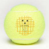 黄色の黒いチェッカーボードの誕生日の名前の追加 テニスボール (正面)