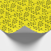 黄色の黒い植物の小枝 ラッピングペーパー (角)