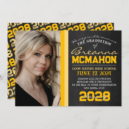 黄色の黒板の写真卒業のお知らせ 招待状