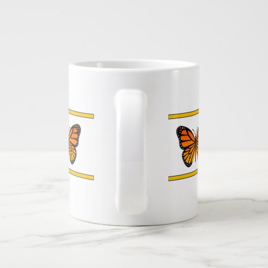 黄色の(昆虫)オオカバマダラ、モナーク(Bridgetコレクション) ジャンボコーヒーマグカップ (裏面)