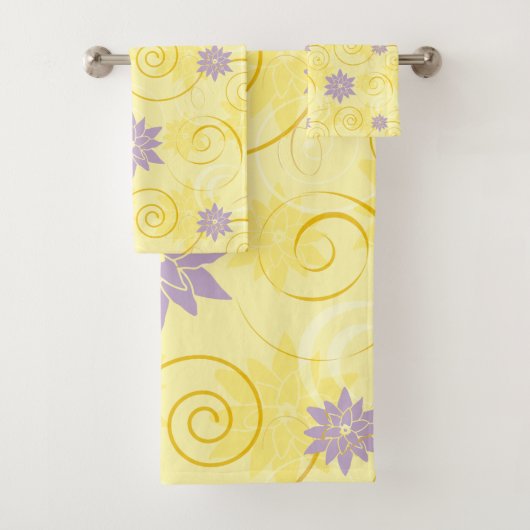 黄色は紫色のはすの花パターンと渦巻きます バスタオルセット (インサイチュ)