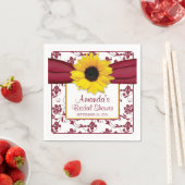 黄色ひまわりバーガンパーソナライズされたディ結婚ズ スタンダードカクテルナプキン (インサイチュ)