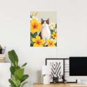 黄色エレガントいプルメリアの花を持つ猫 ポスター (ホームオフィス)