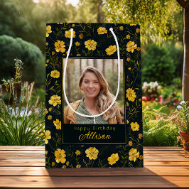 黄色エレガントのバターカップフラワーフォト誕生日 ミディアムペーパーバッグ