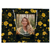 黄色エレガントのバターカップフラワーフォト誕生日 ラージペーパーバッグ (裏面)