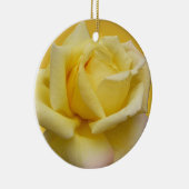 黄色バラのオーナメントのパーソナライズなばら色の装飾 セラミックオーナメント (右)
