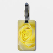 黄色バラのクローズアップ ラゲッジタグ (裏面縦)