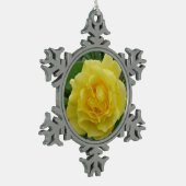 黄色バラ美しい スノーフレークピューターオーナメント (左)