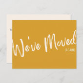 黄色モダンのシックなスクリプト引っ越しましたの発表 ポストカード (正面/裏面)