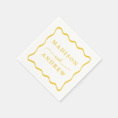 黄色モダンの波状のフレ結婚ーム スタンダードカクテルナプキン (角)