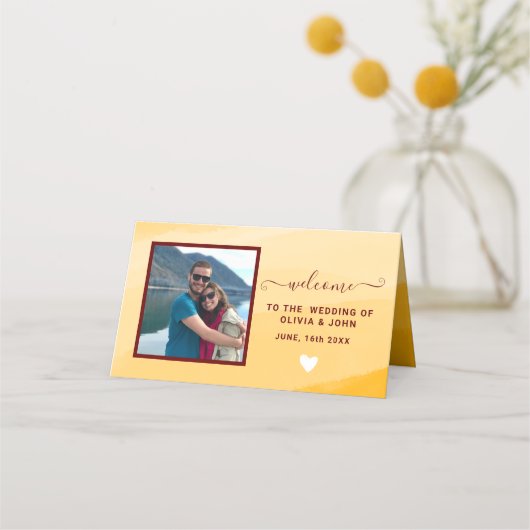 黄色モダン水彩写真結婚の折り畳み プレイスカード (正面)
