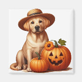 黄色ラブラドール子犬かぼちゃで帽子をかぶった帽子 マグネット (正面)