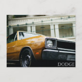黄色ヴィンテージのダッジ ポストカード (正面)