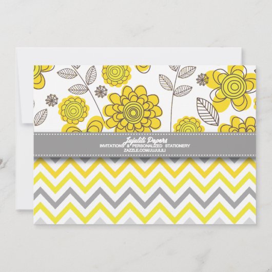 黄色及び灰色のシェブロンの花のモダンな誕生会 招待状 (裏面)
