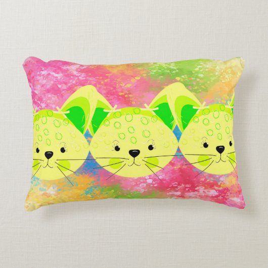 黄色子供へ猫枕ルーム アクセントクッション (正面)