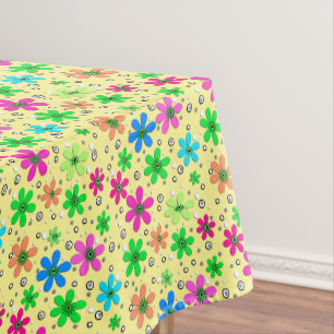 黄色数々のに鮮やかな色のカモミールの花 テーブルクロス