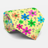 黄色数々のに鮮やかな色のカモミールの花 ネクタイ (ロール)