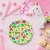 黄色数々のに鮮やかな色のカモミールの花 ペーパープレート (パーティー)