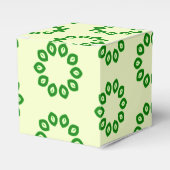 黄色葉の円に緑の フェイバーボックス (正面サイド)