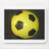 黄色鮮やかと黒のサッカー(サッカー)アート マウスパッド (正面)