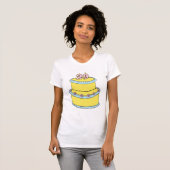 黄色29お誕生日ケーキとピンクローズ Tシャツ (正面フル)