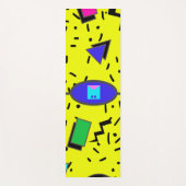黄色80sメンフィス抽象芸術スタイルレトロモノグラム ヨガマット (正面)