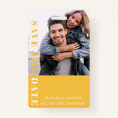 黄色80s日付を保存 バッジ (正面)