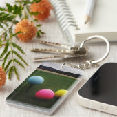 黄色、ピンク、青のゴルフボール キーホルダー (正面右)