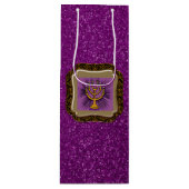黄色（ユダヤ教）メノラーフレームパープルフェイクグリッター ワインギフトバッグ (正面)