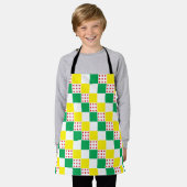 黄色、緑、白、赤の水玉模様 エプロン (着用した状態)