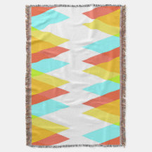 黄色、赤、カデットの青い三角形