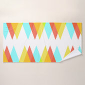 黄色、赤、カデットの青い三角形 バスタオル (バスタオル)