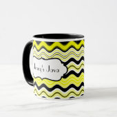 黄色、黒く、白い波状のストライプのパーソナライズなマグ マグカップ (正面左)